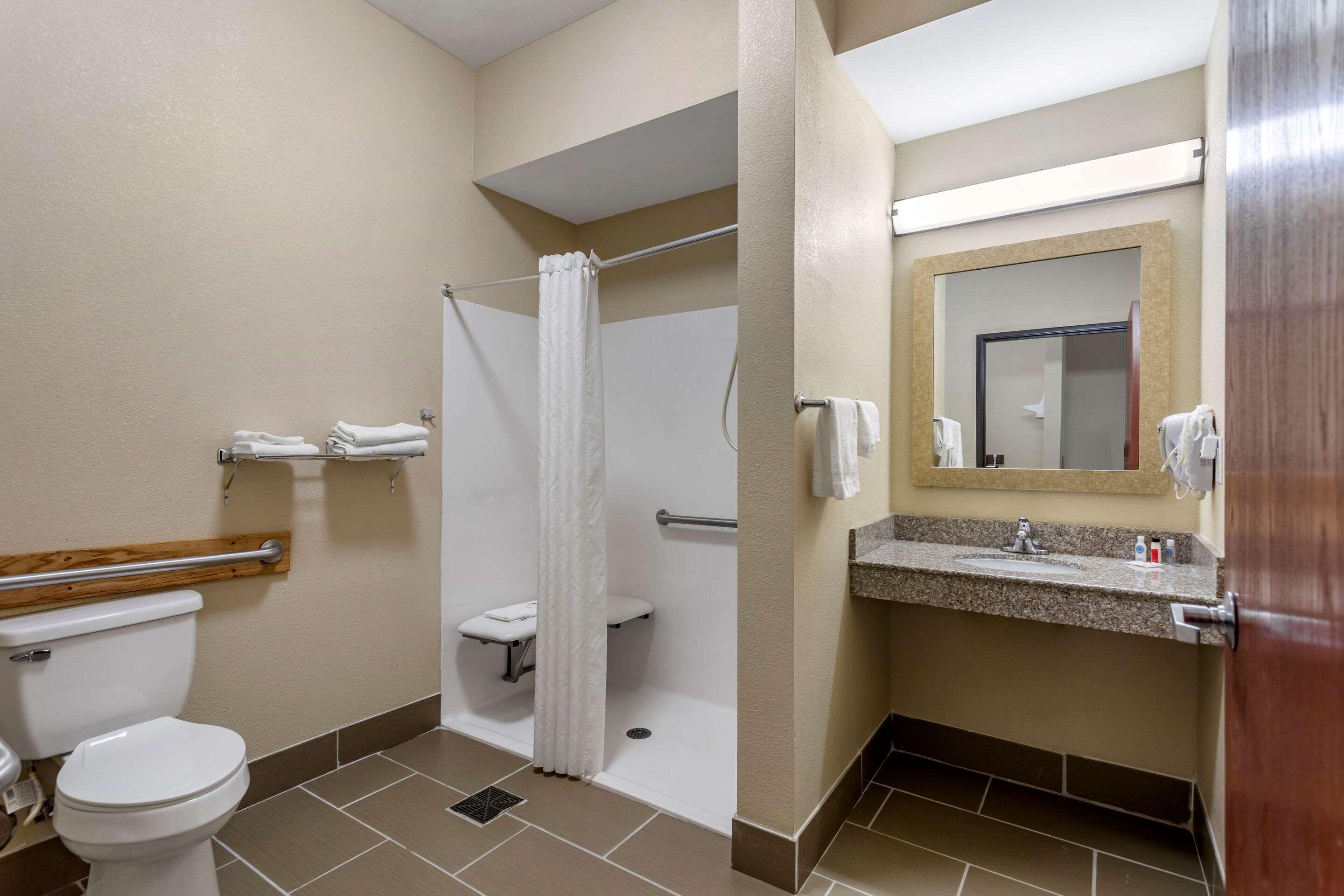 Comfort Inn & Suites Carbondale University Area エクステリア 写真